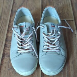 Ecco Gray Sneakers Minimalist Design